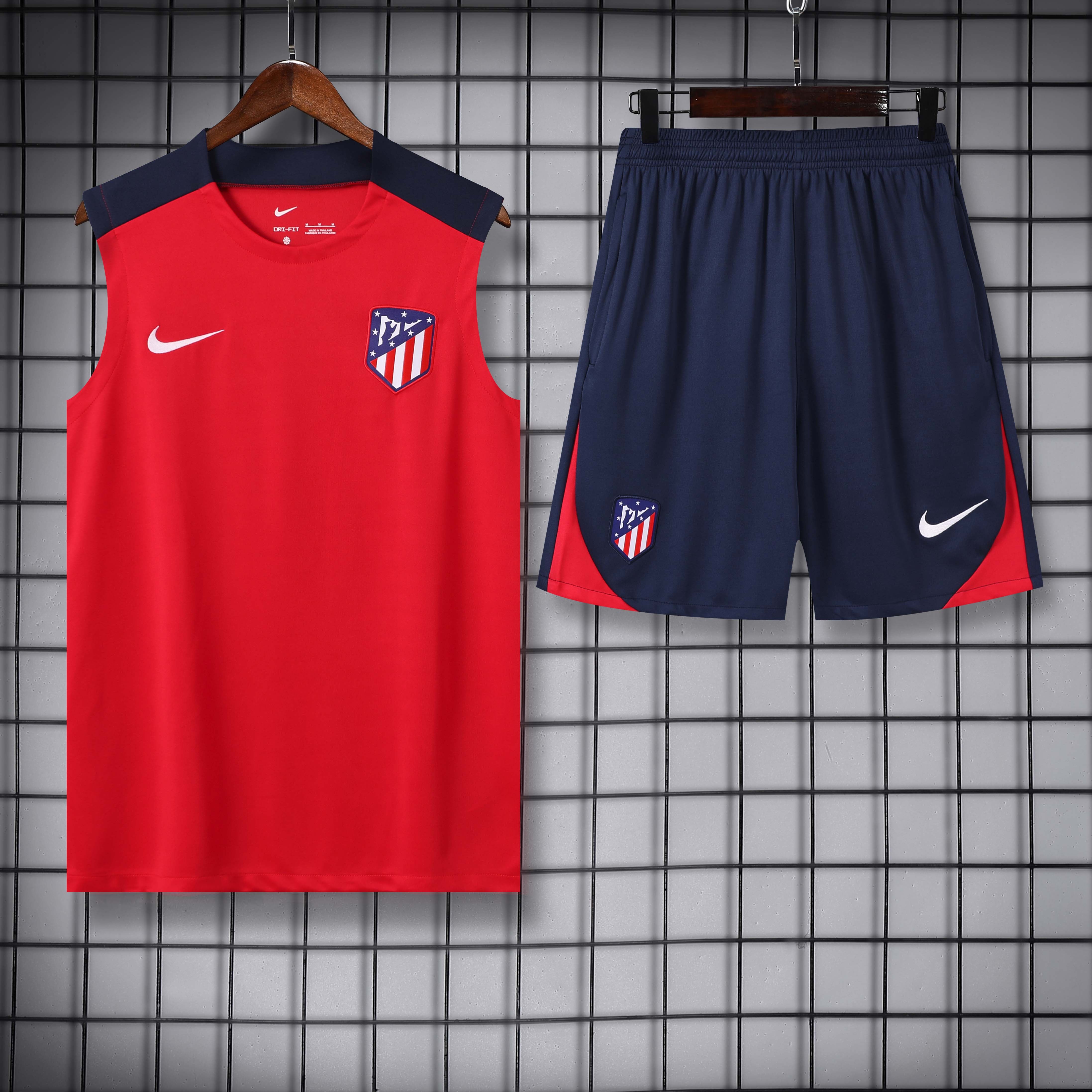 Atletico Madrid rosso completo con canottiera