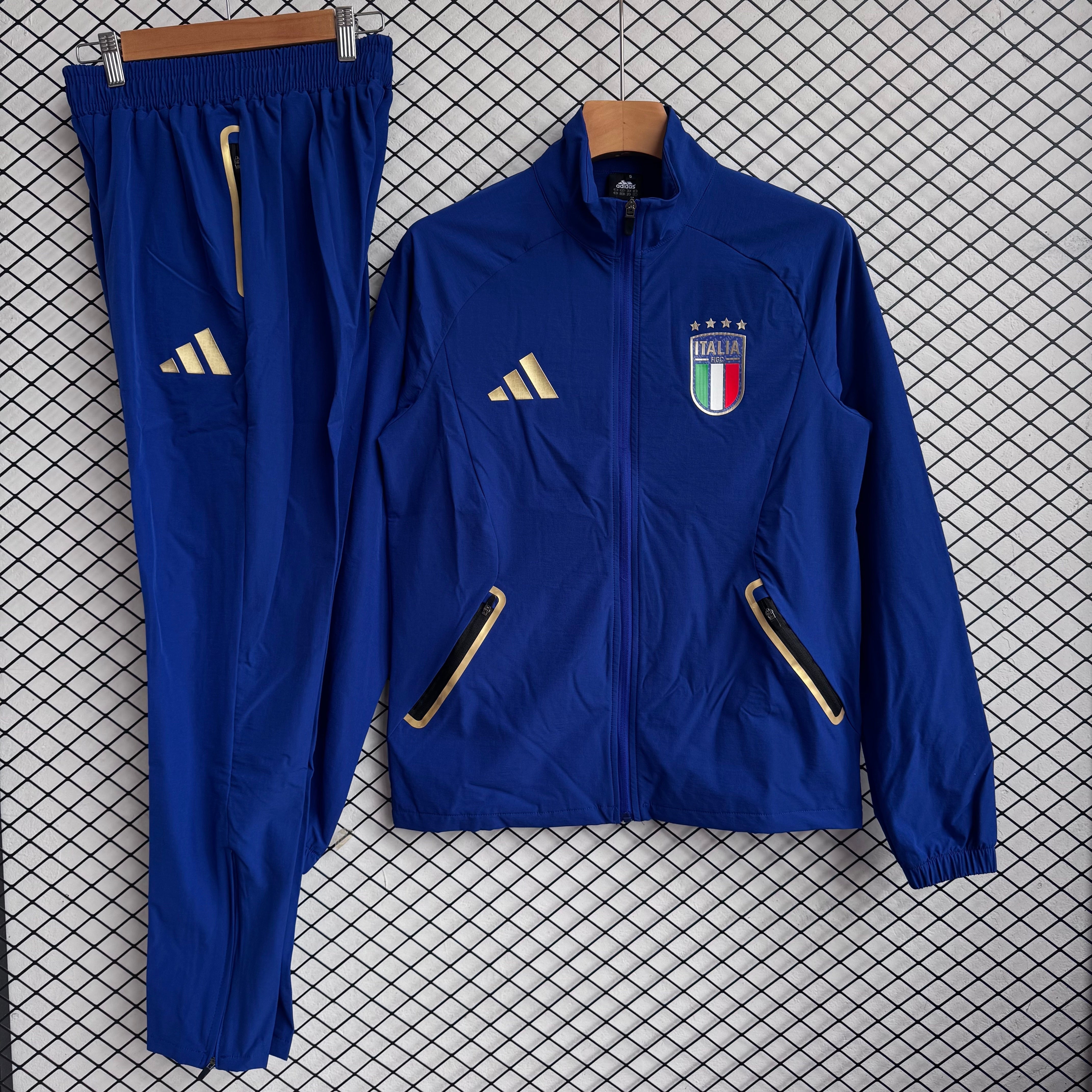 Tuta Italia 25-26