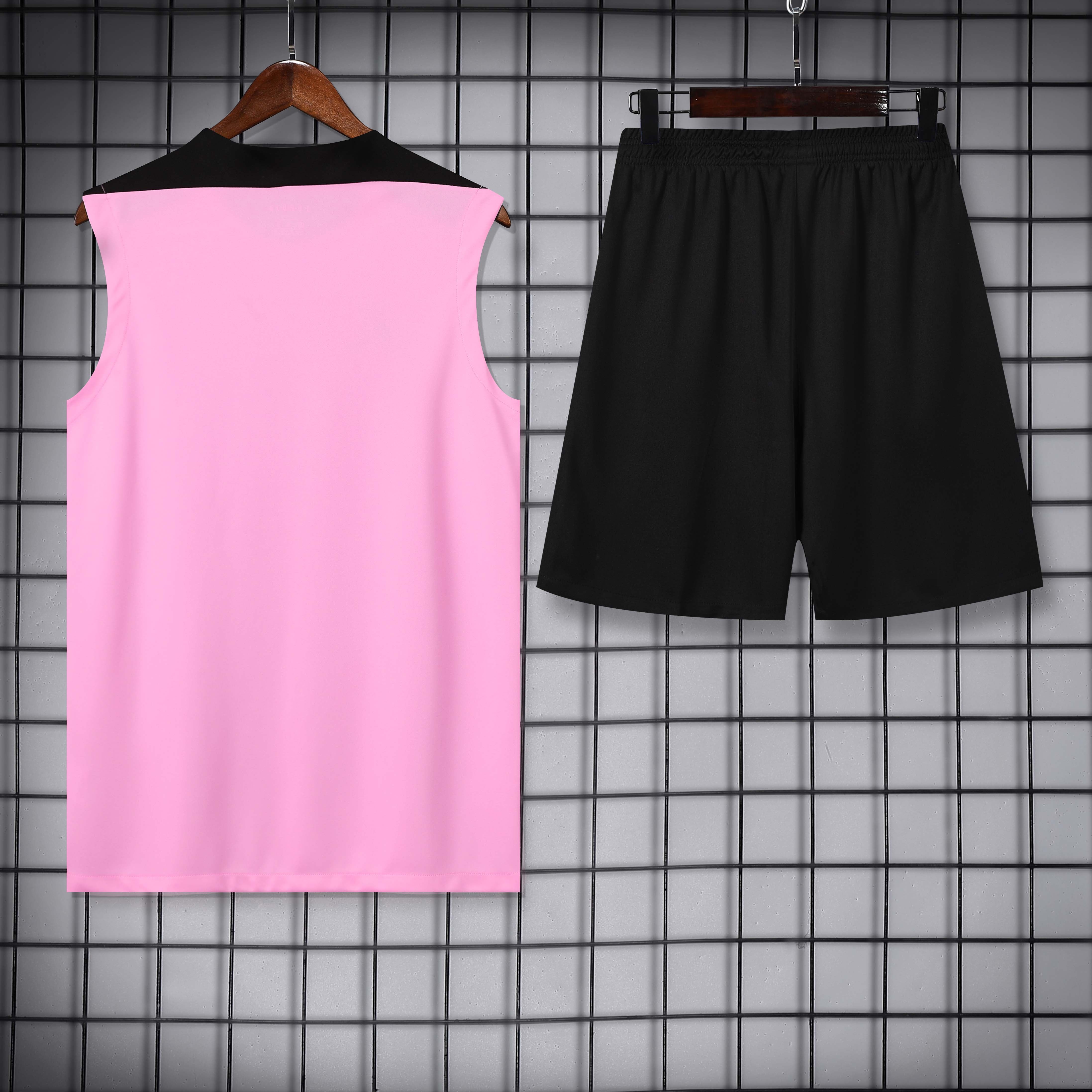 Paris Pink & Black completo con canottiera