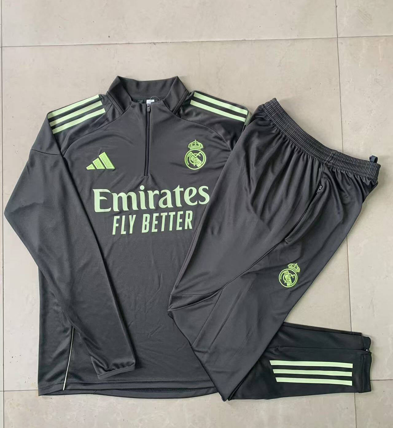 Tuta Real Madrid Grigio 2025/26