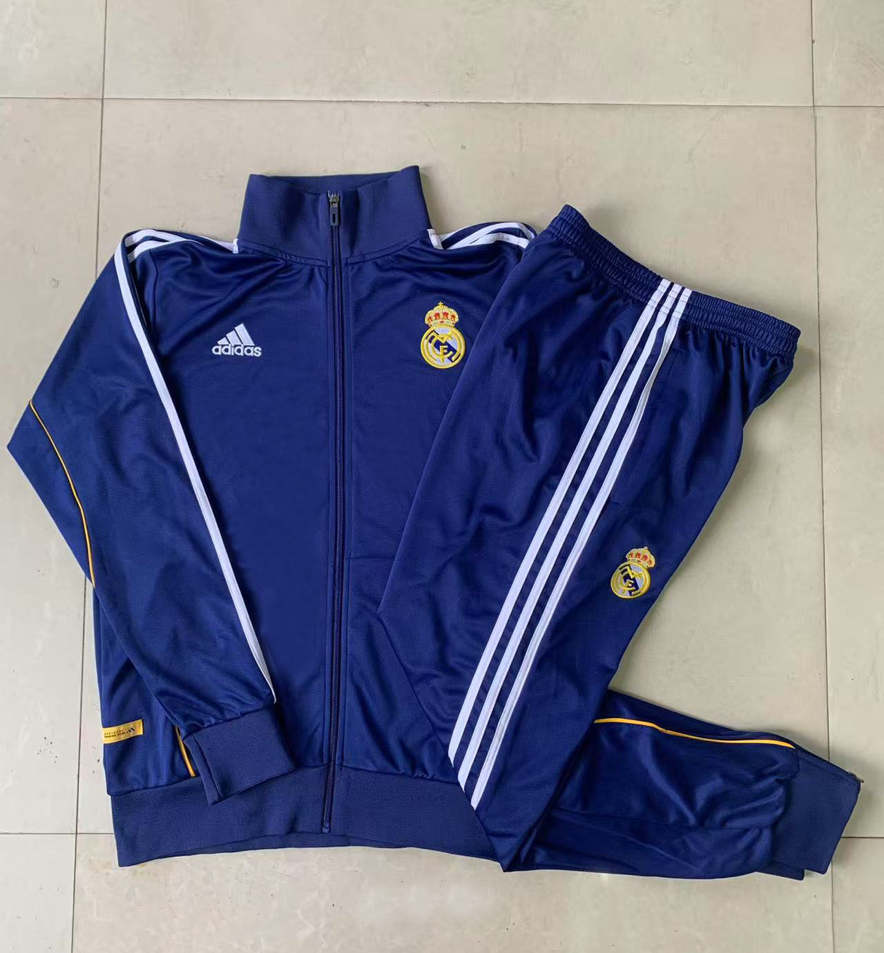 Tuta Real Madrid nero zip 2025/26