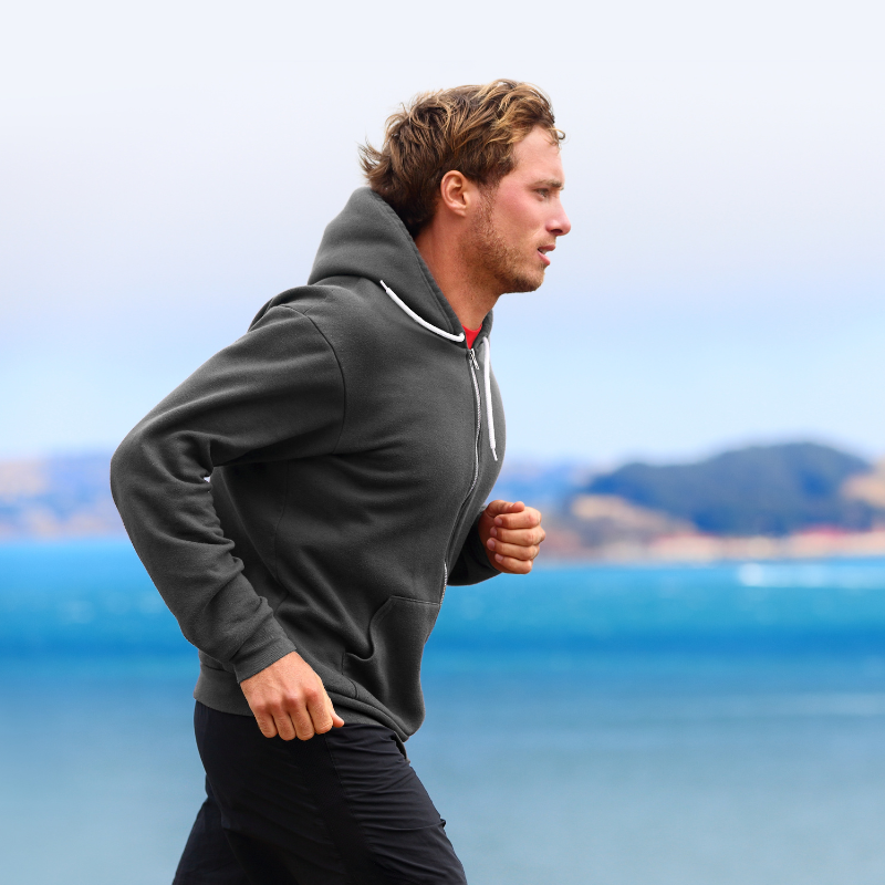 Come scegliere la felpa sportiva perfetta per ogni stagione