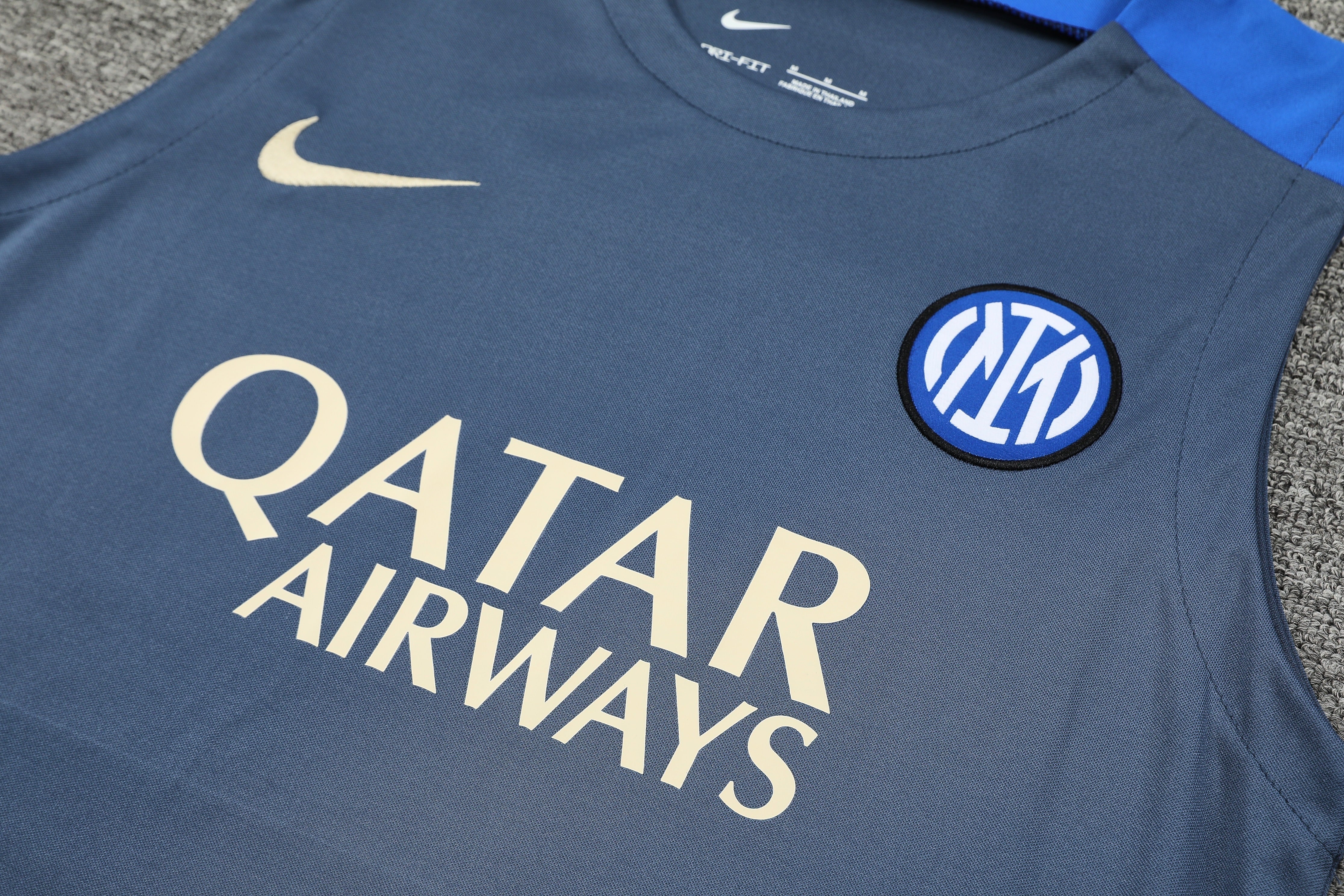 Inter blu completo con canottiera