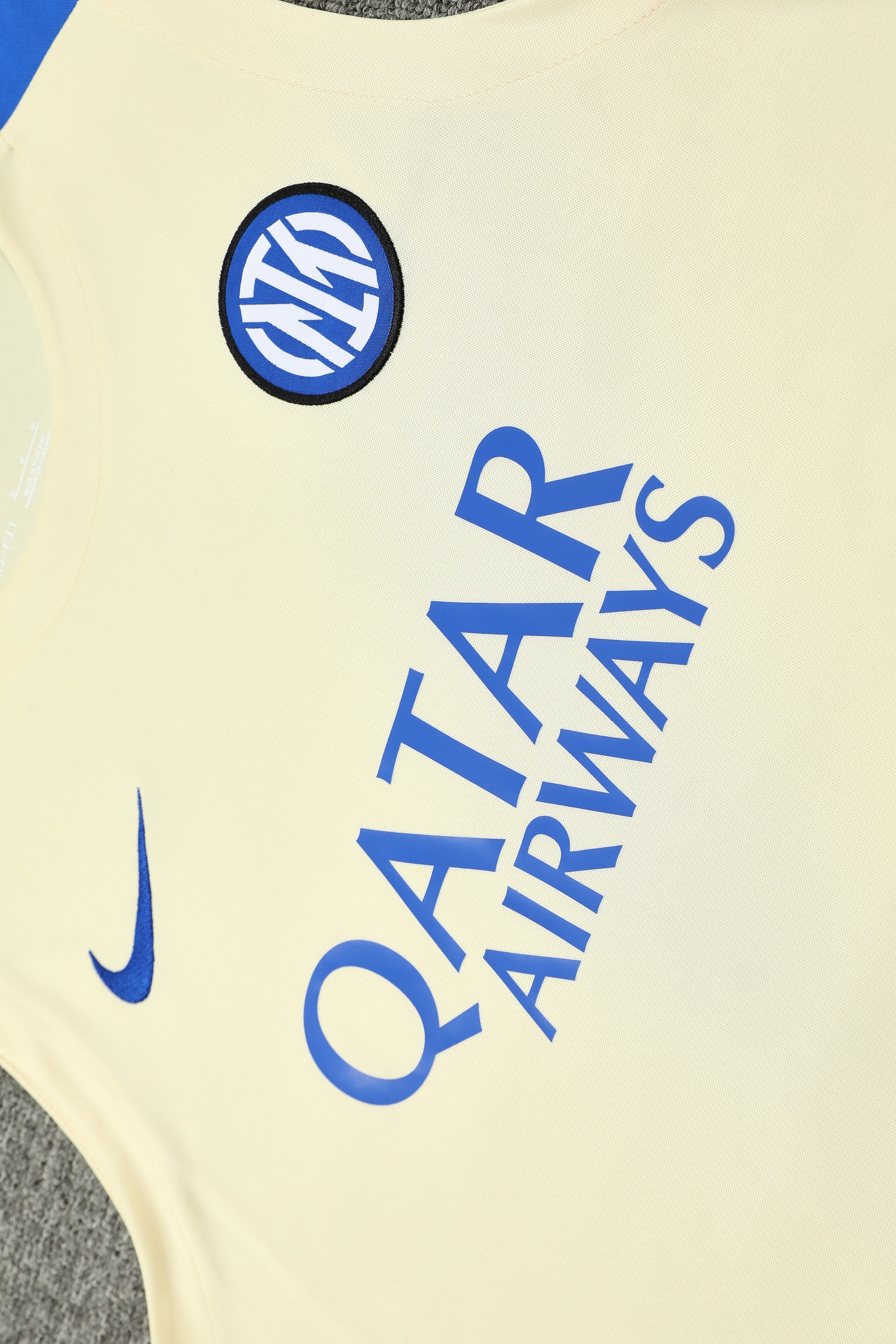 Inter beige completo con canottiera