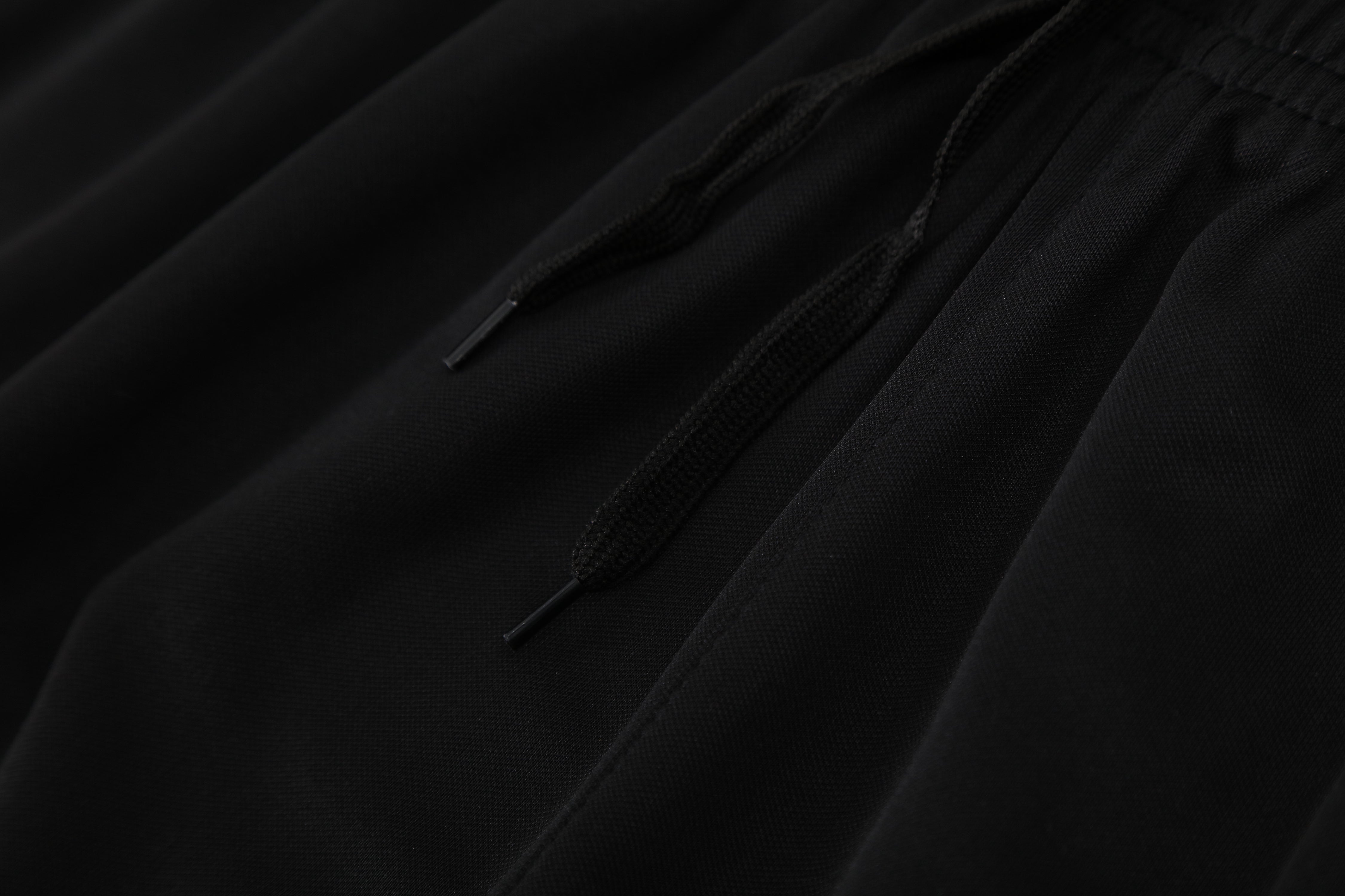 Paris Nero e rosa completo con canottiera