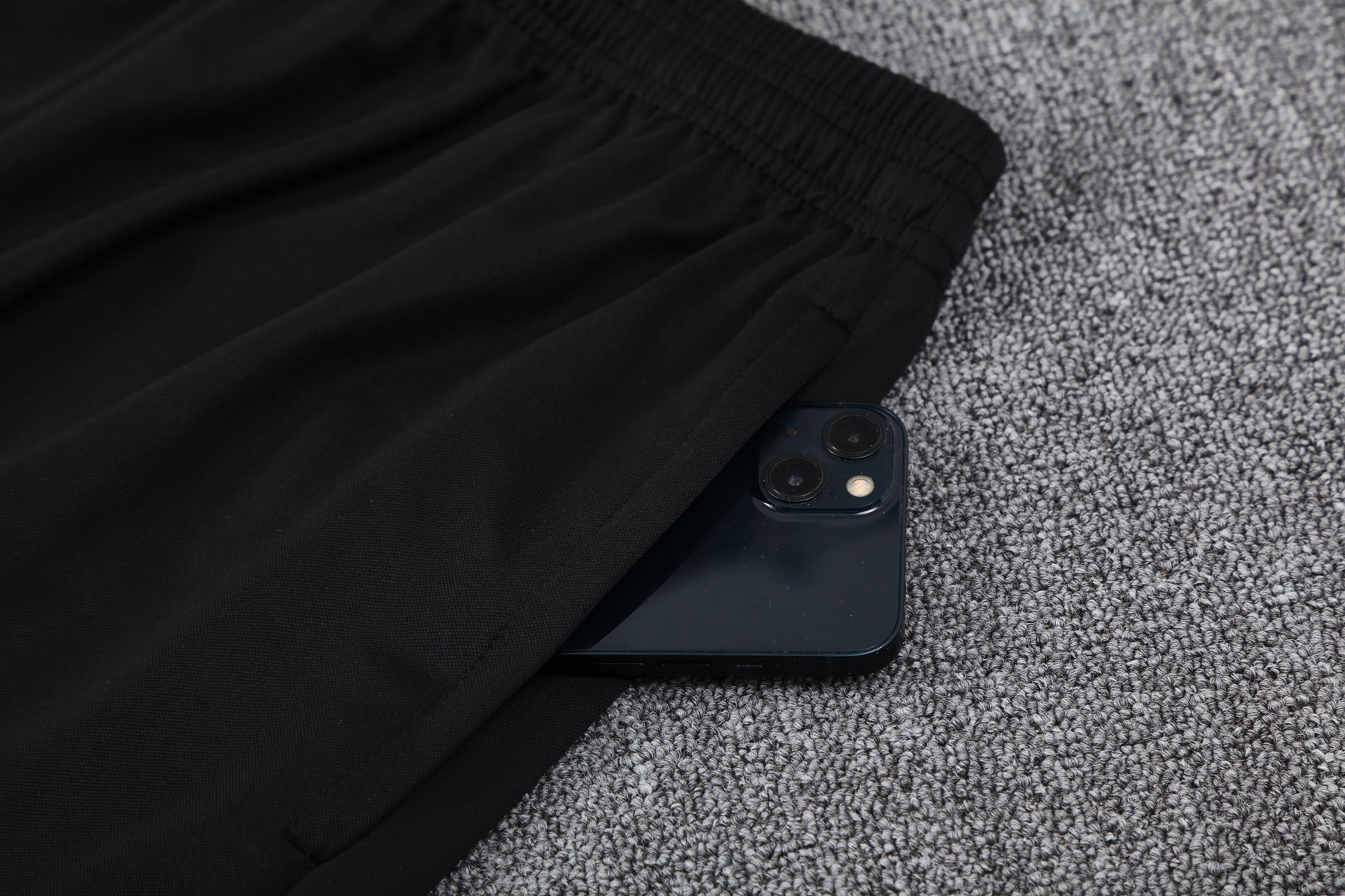 Paris Nero e rosa completo con canottiera