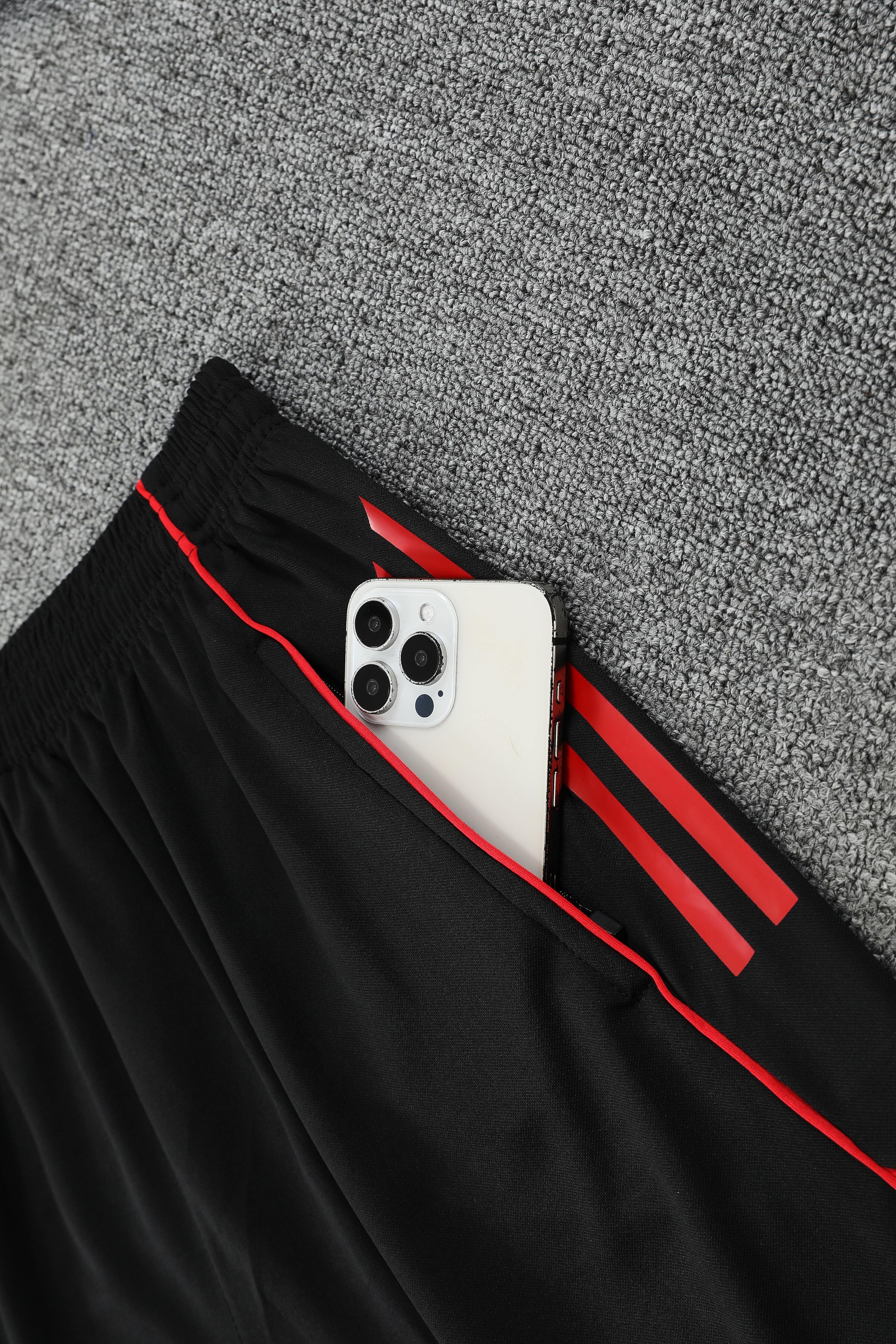 Manchester United Bianco completo con canottiera 2025/26