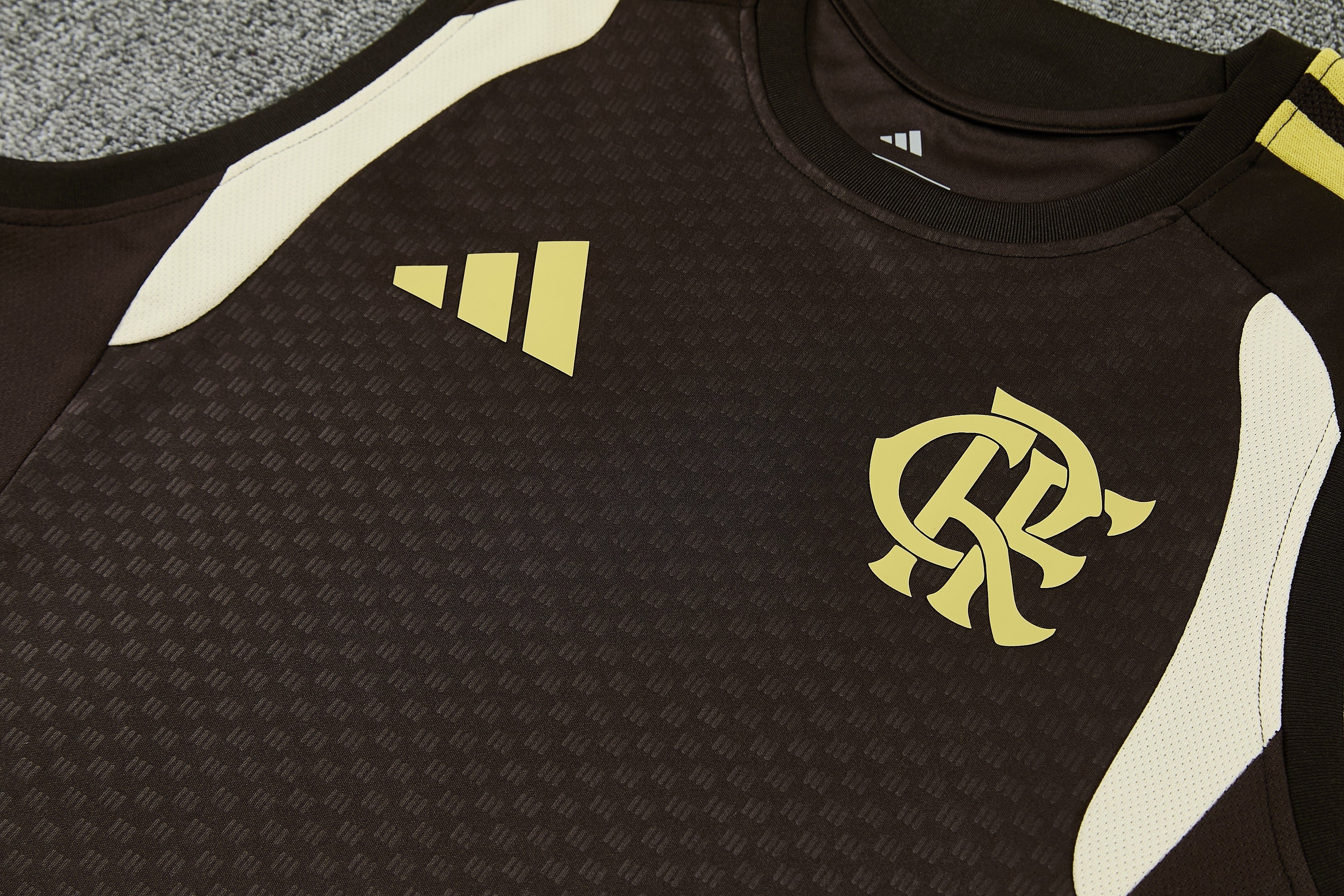Completo Canottiera Flamengo 26/27 Marrone