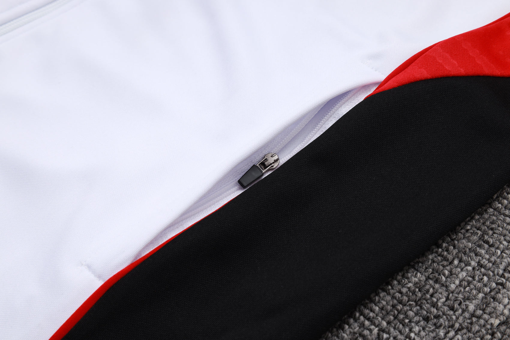 Tuta Bayer Monaco bianco zip intera 2025/26