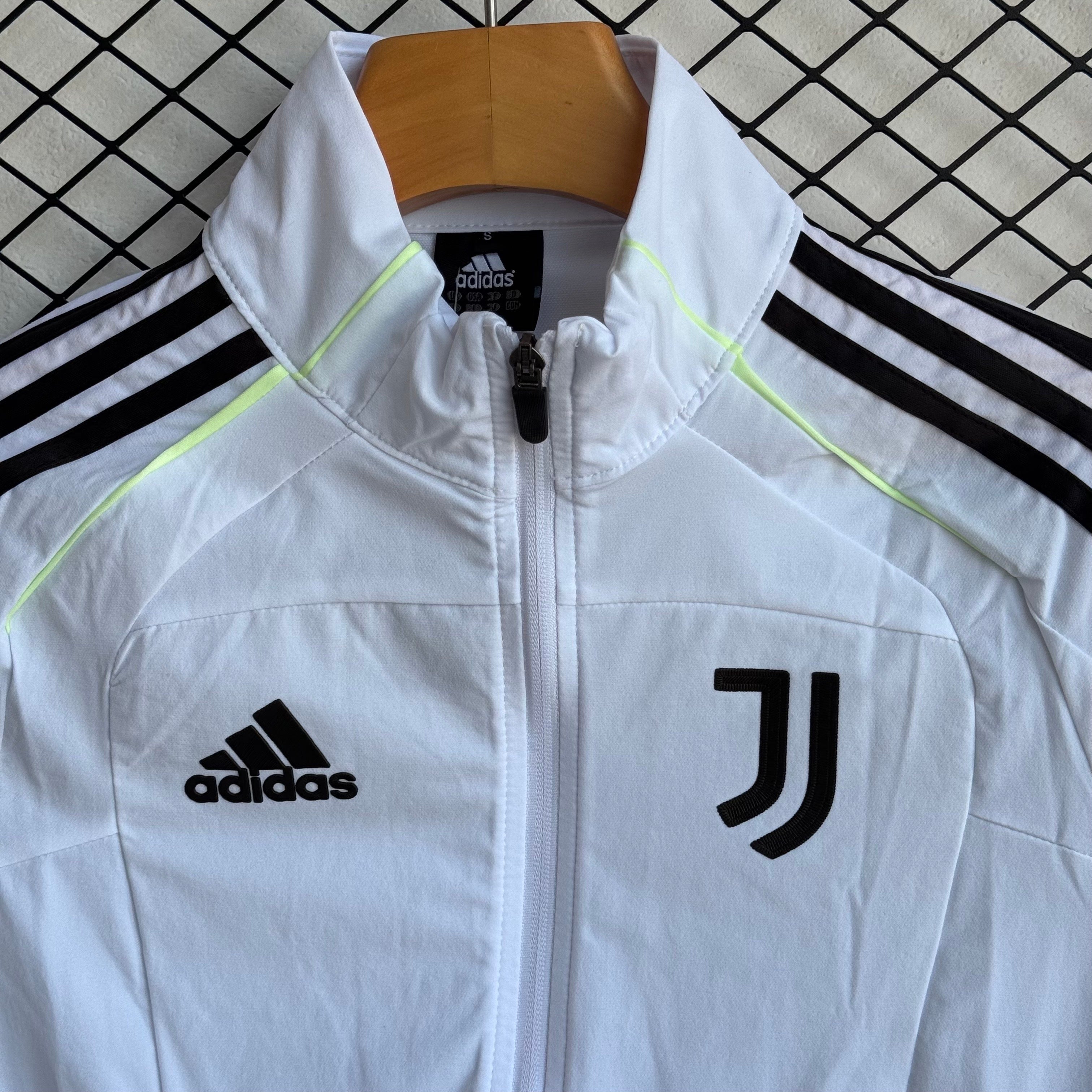 Tuta Juventus bianco nero