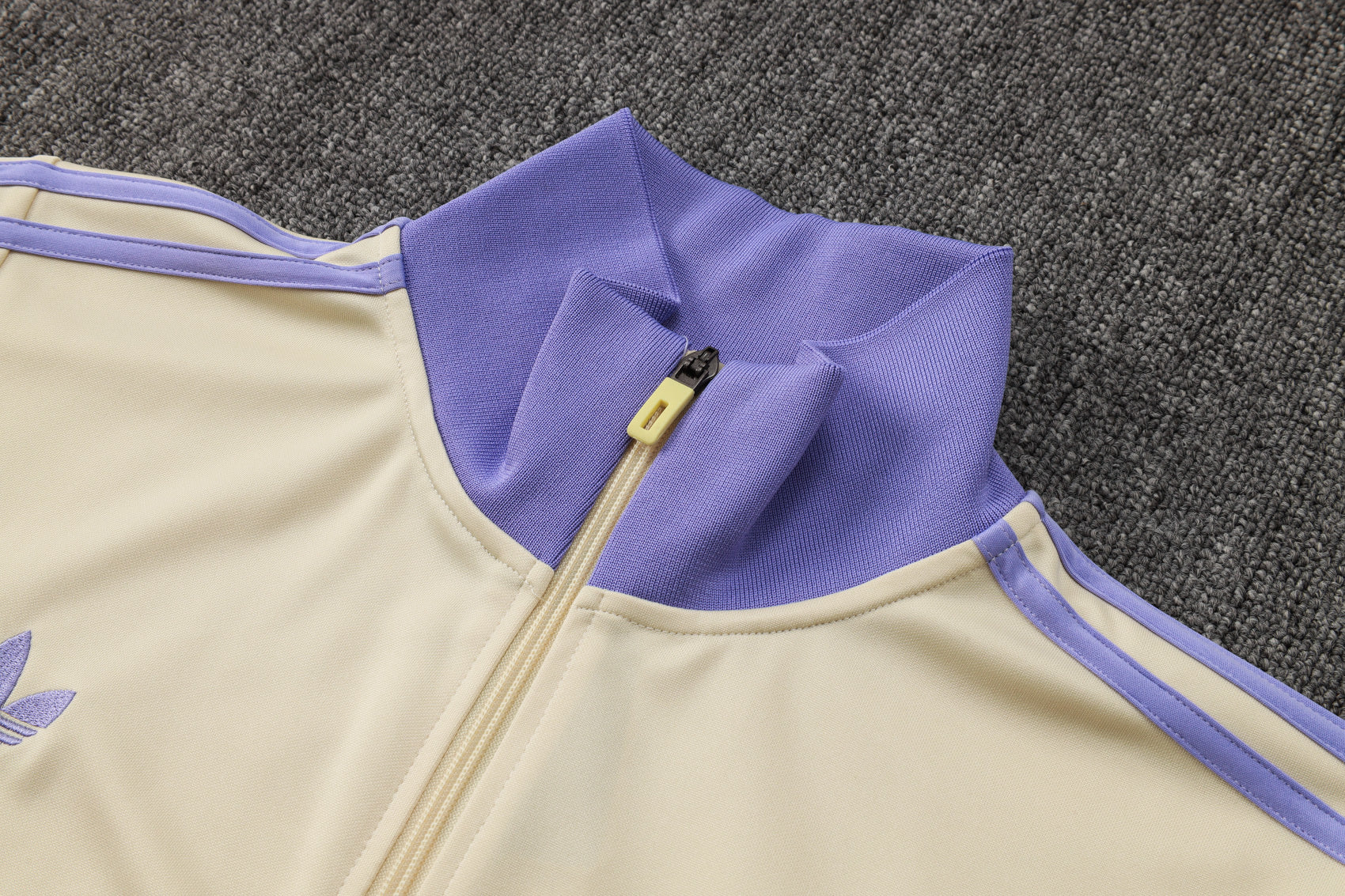 Tuta Real Madrid 24/25 beige/viola