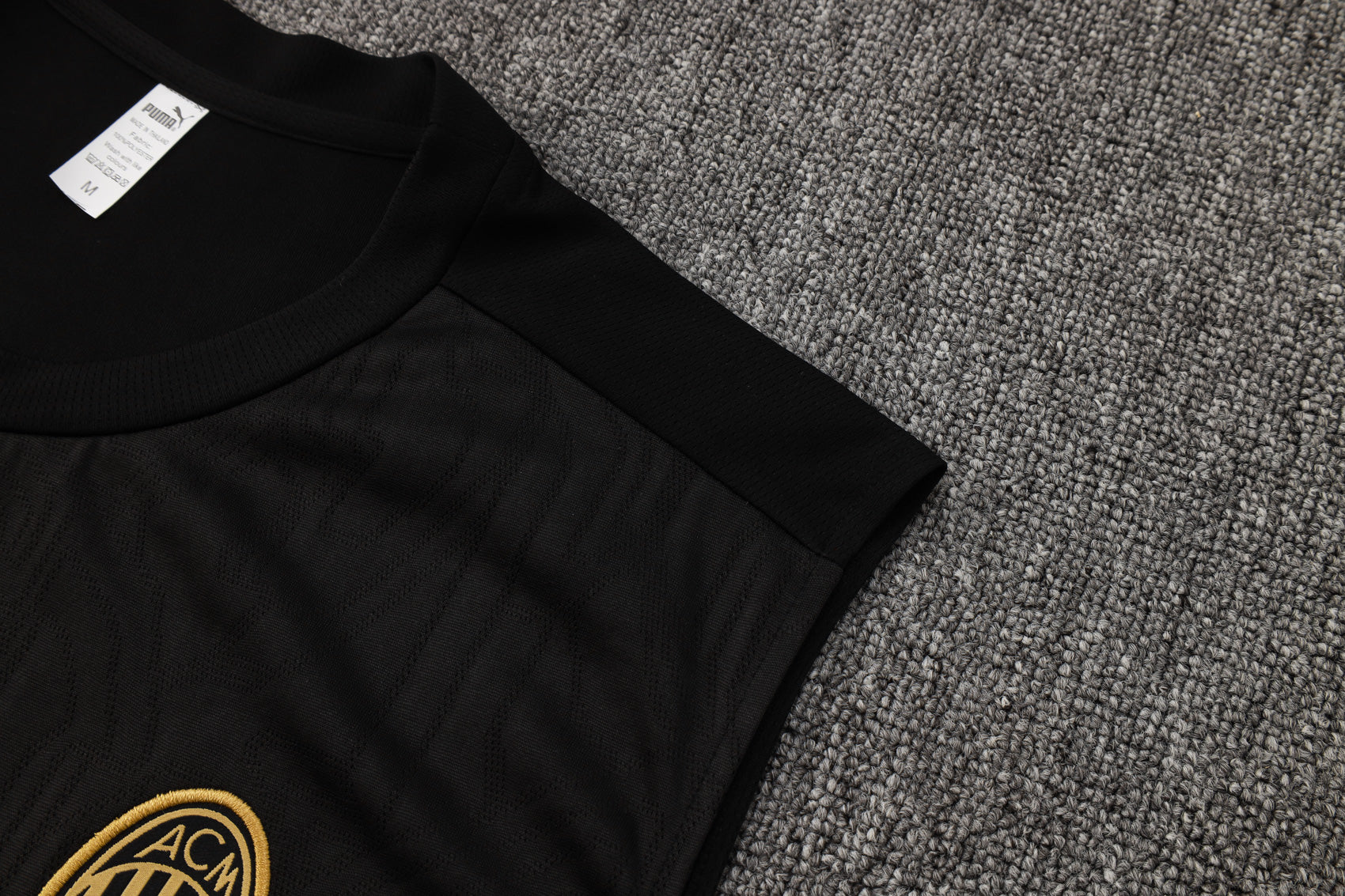 Milan nero completo con canottiera