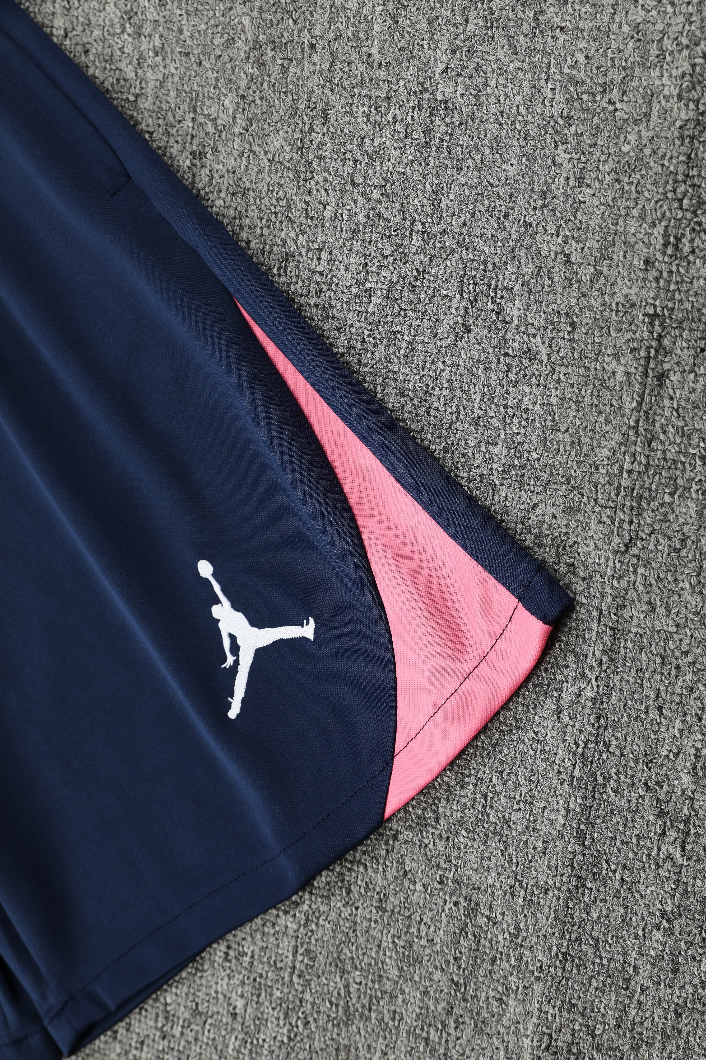 Paris Rosa fantasy completo con canottiera