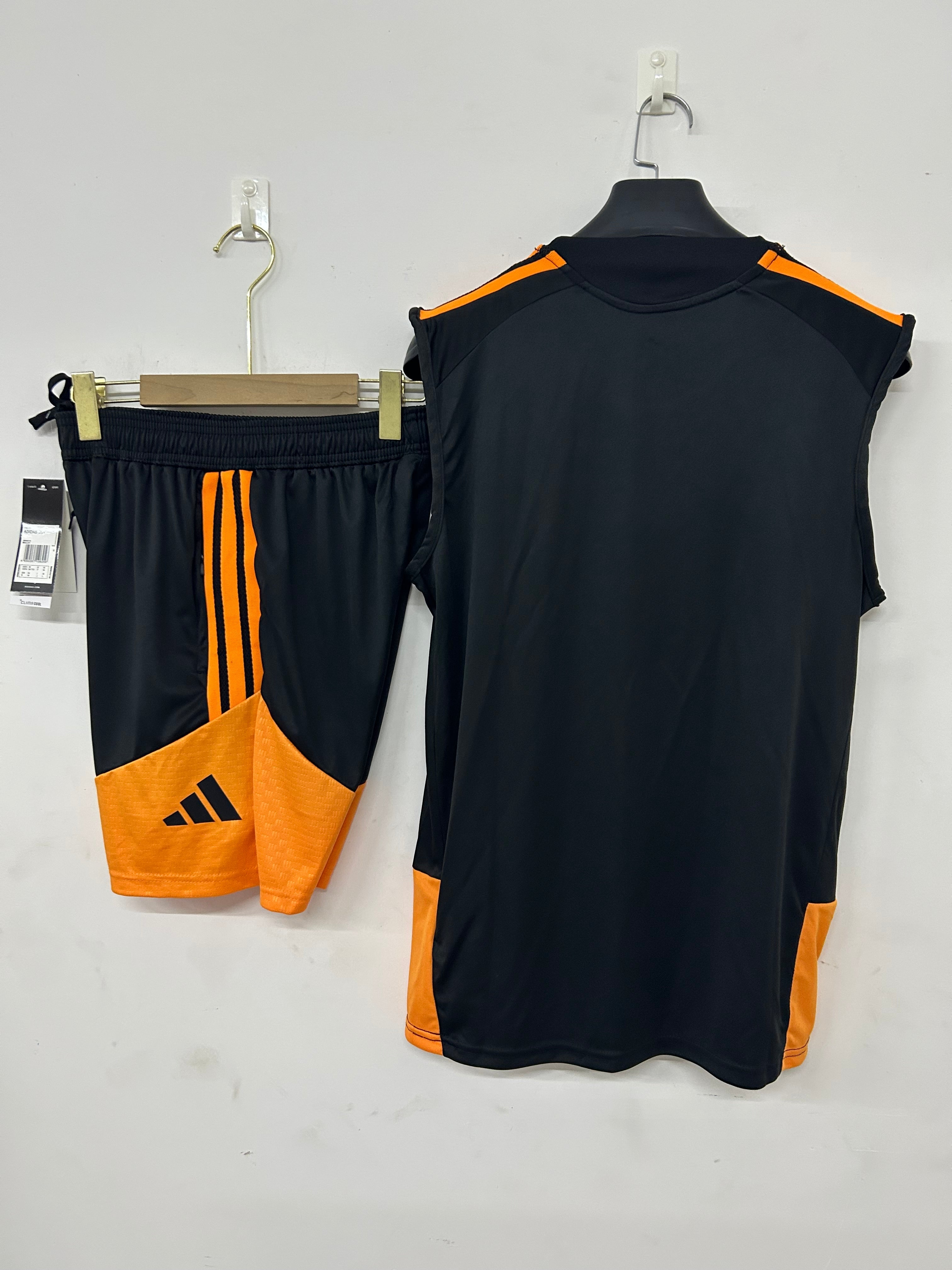 Arsenal completo black con canottiera