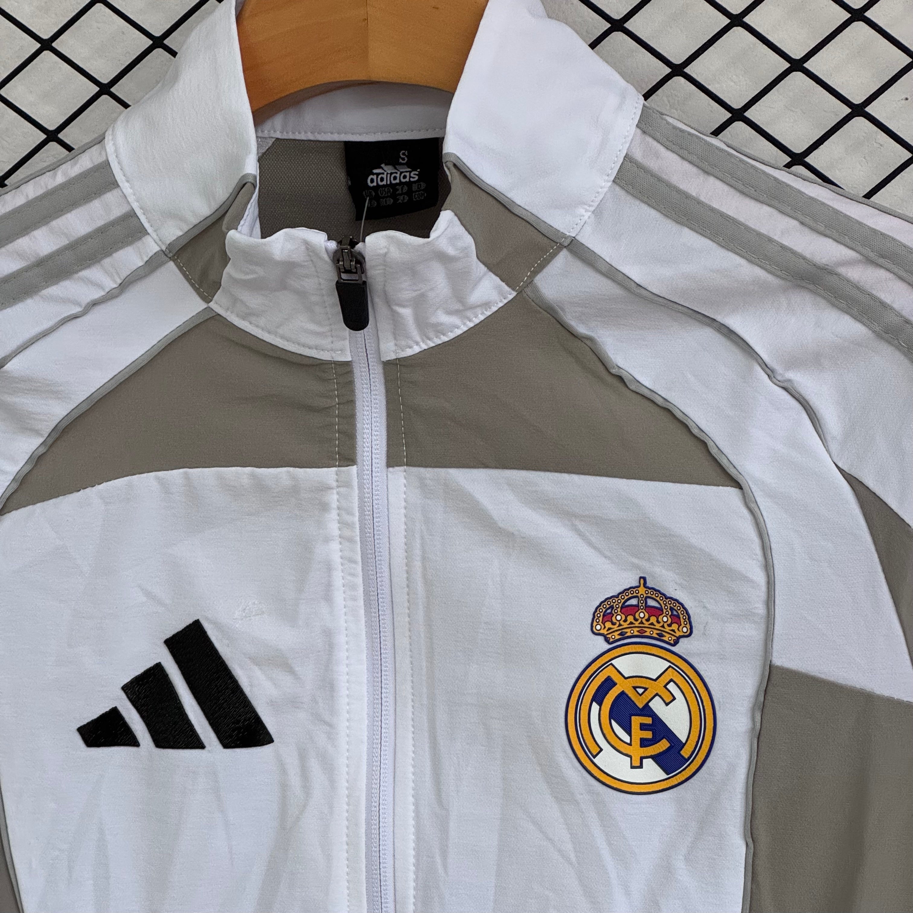 Tuta Real Madrid Bianco e Tortora 25-26