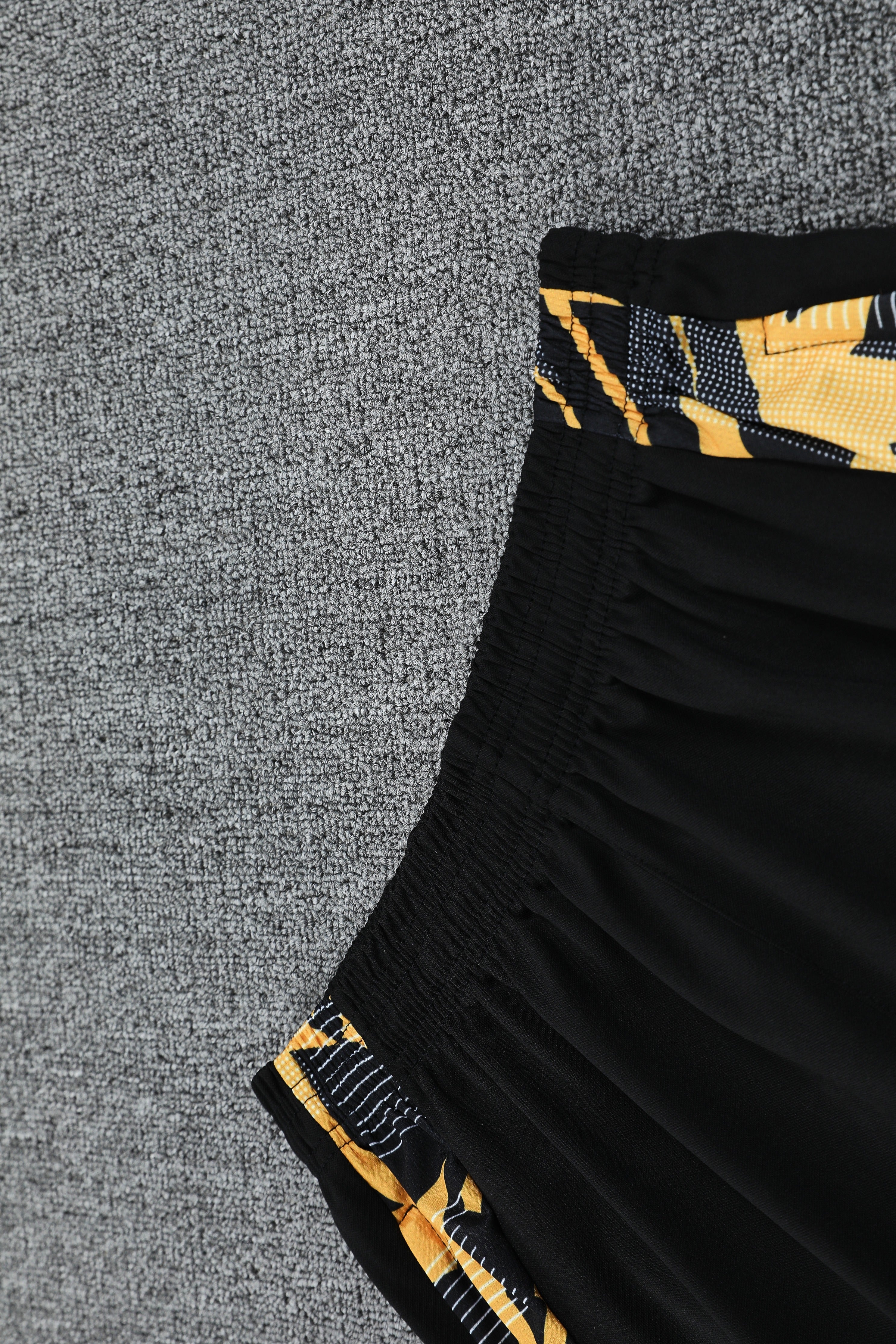 Real Madrid Black completo con canottiera