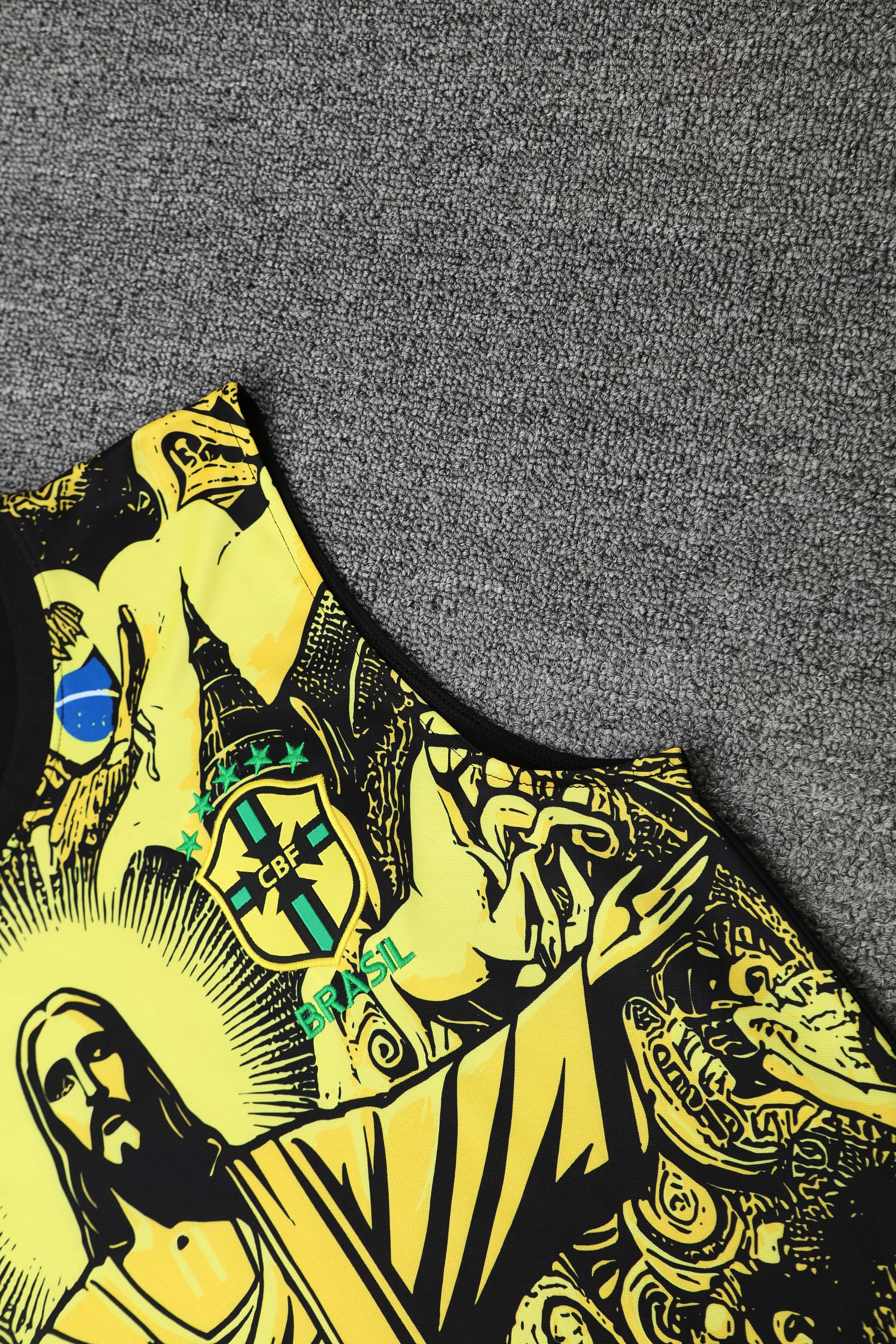 Brasile fantasy giallo completo con canottiera 2025/26