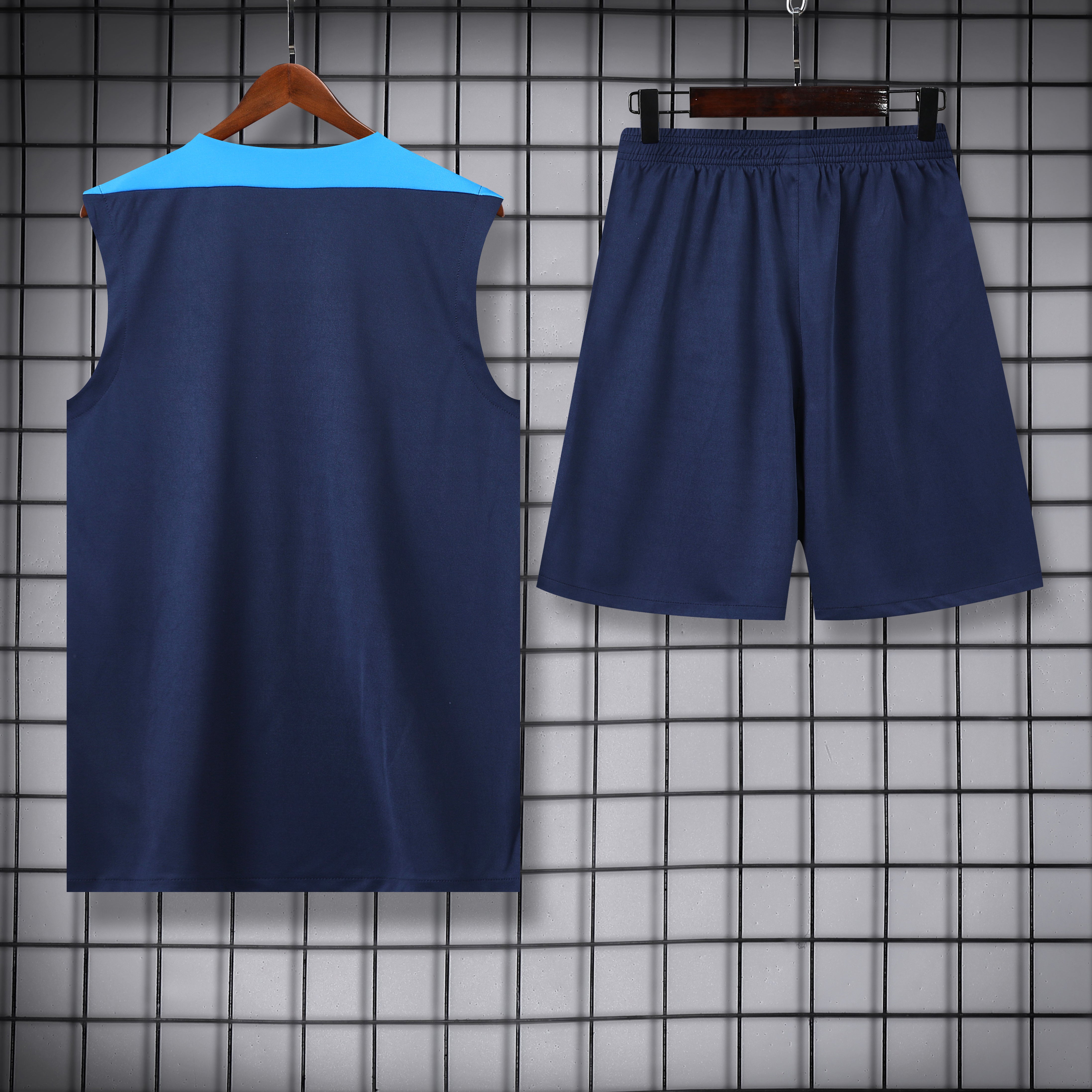 Chelsea blu completo con canottiera