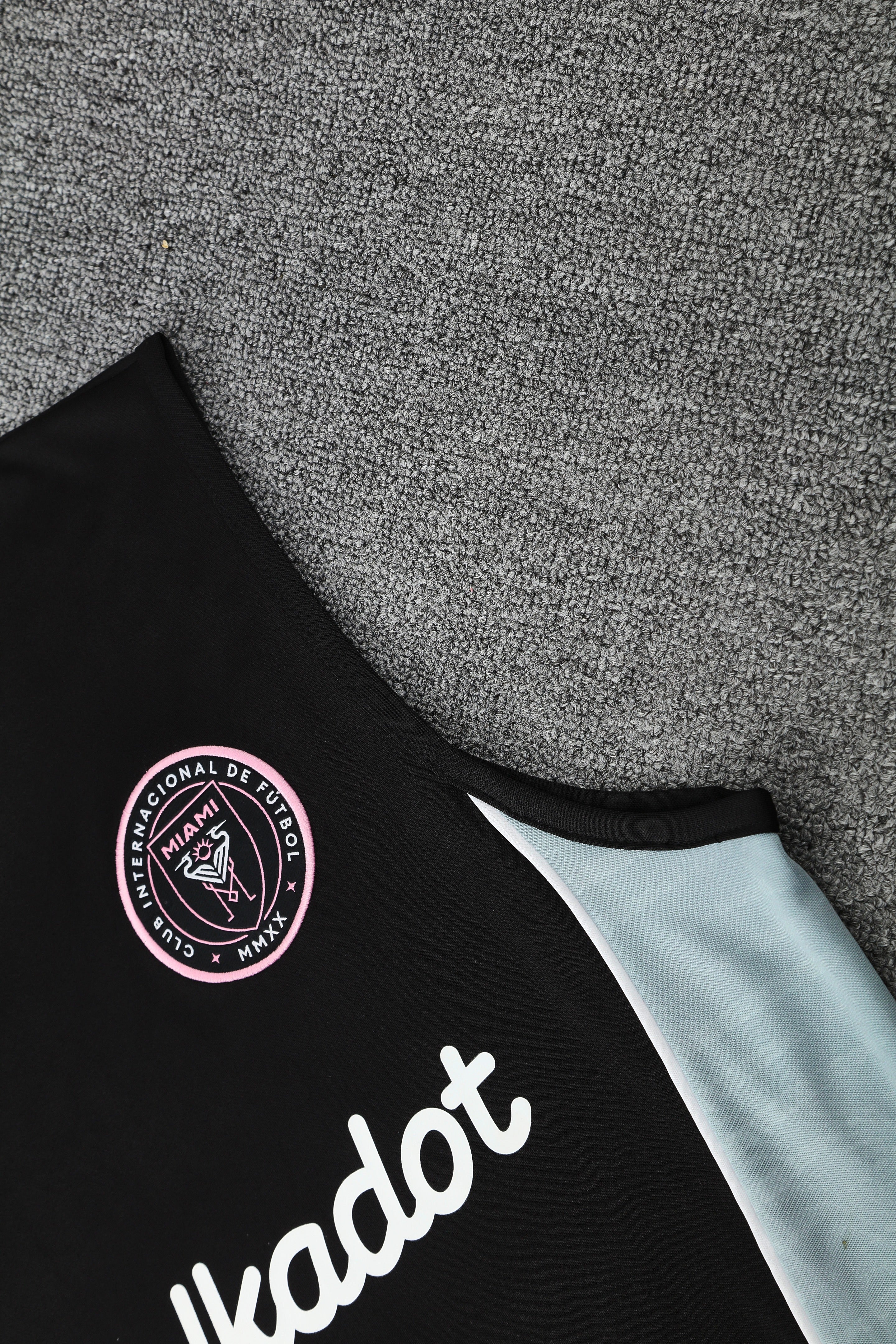 Inter Miami Nero completo con canottiera 2025/26