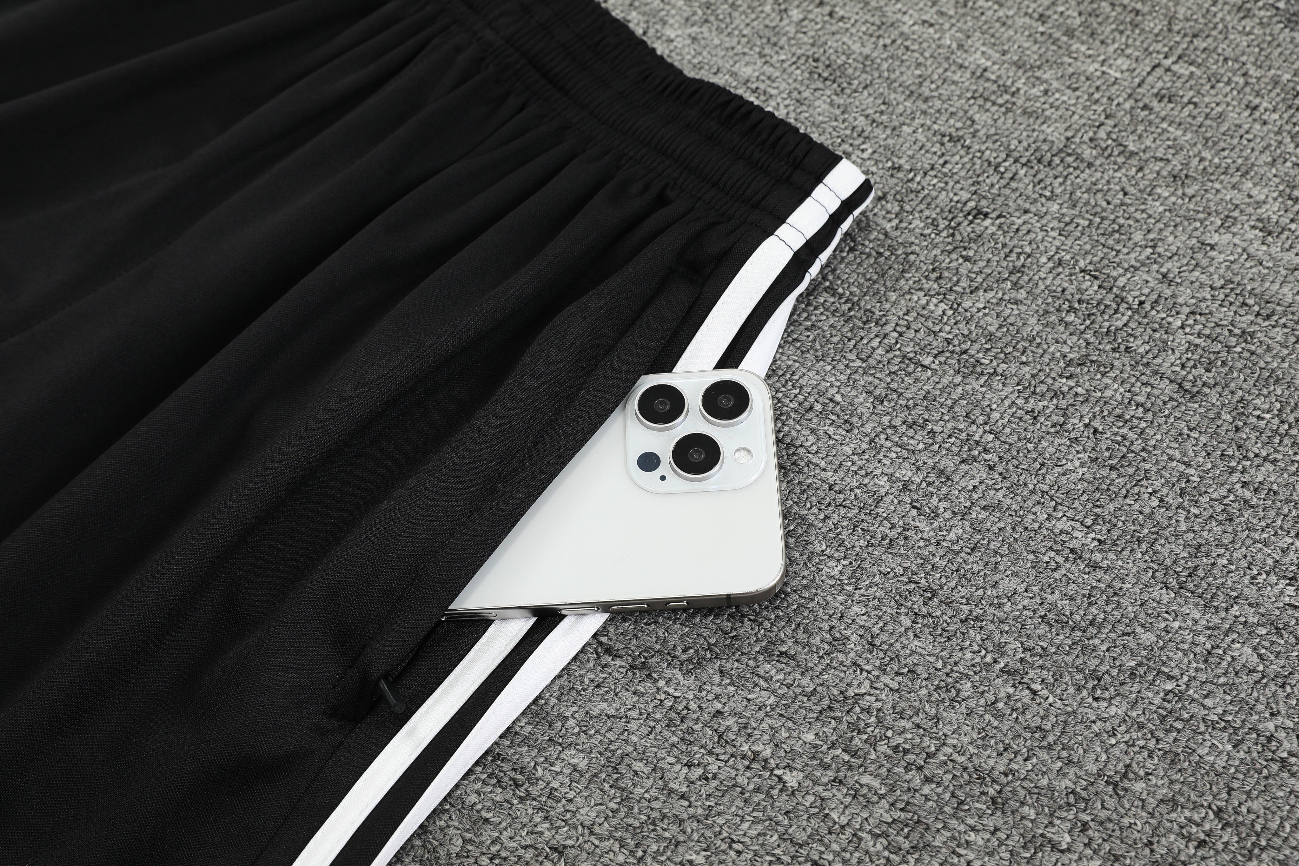 Real M. White drago completo con canottiera