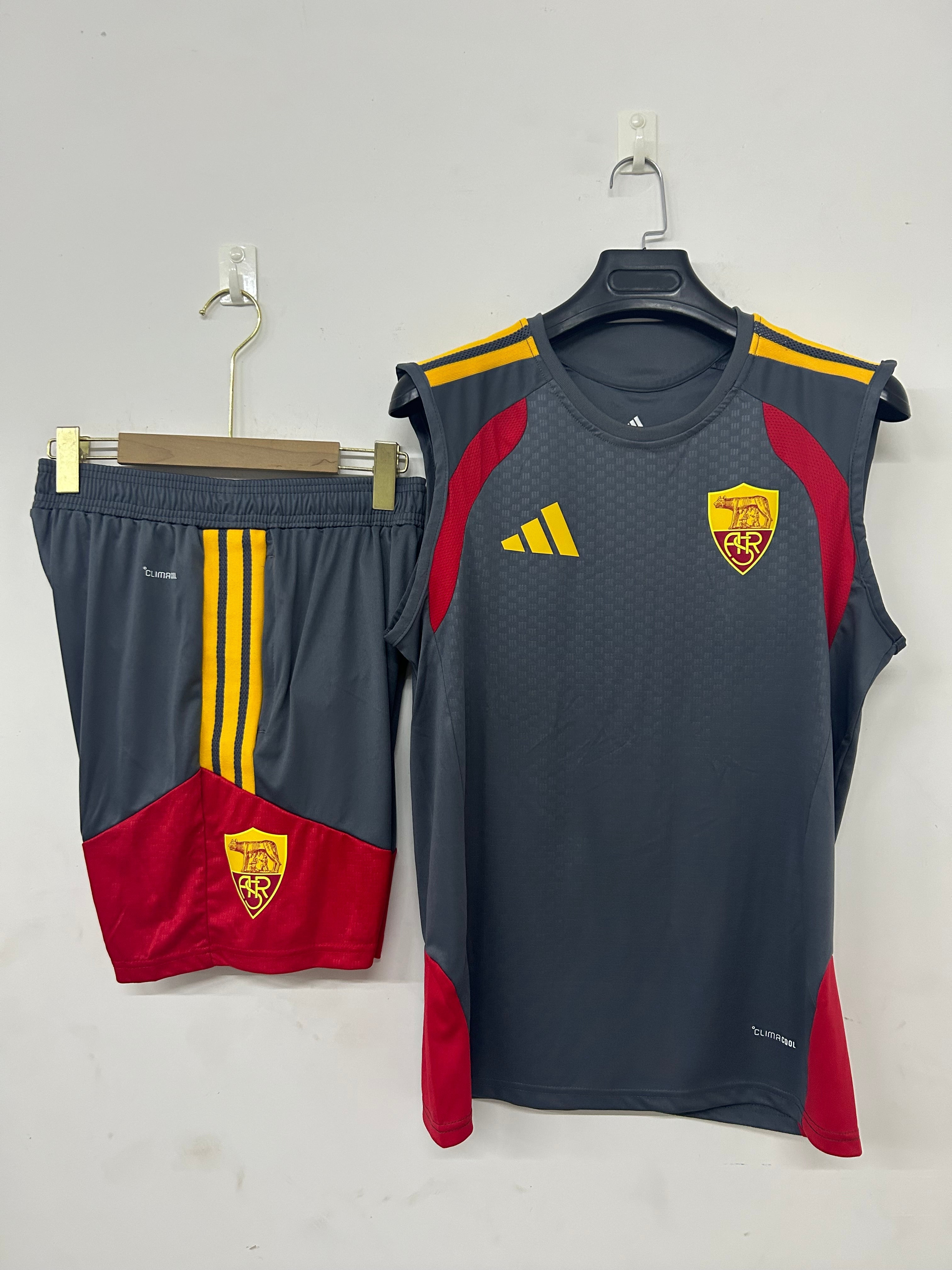 Roma completo grigio con canottiera
