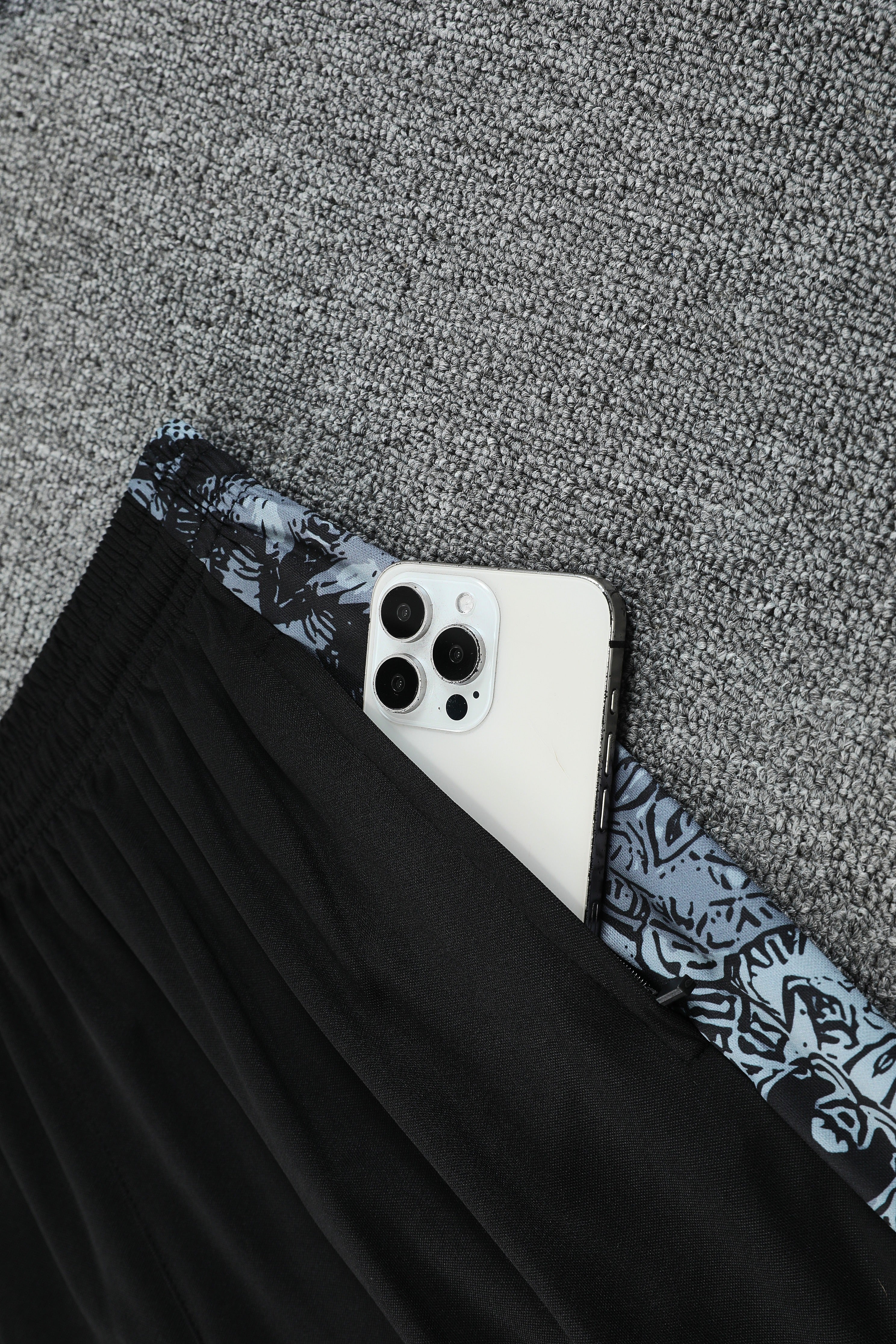 Brasile bianco completo con canottiera 2025/26