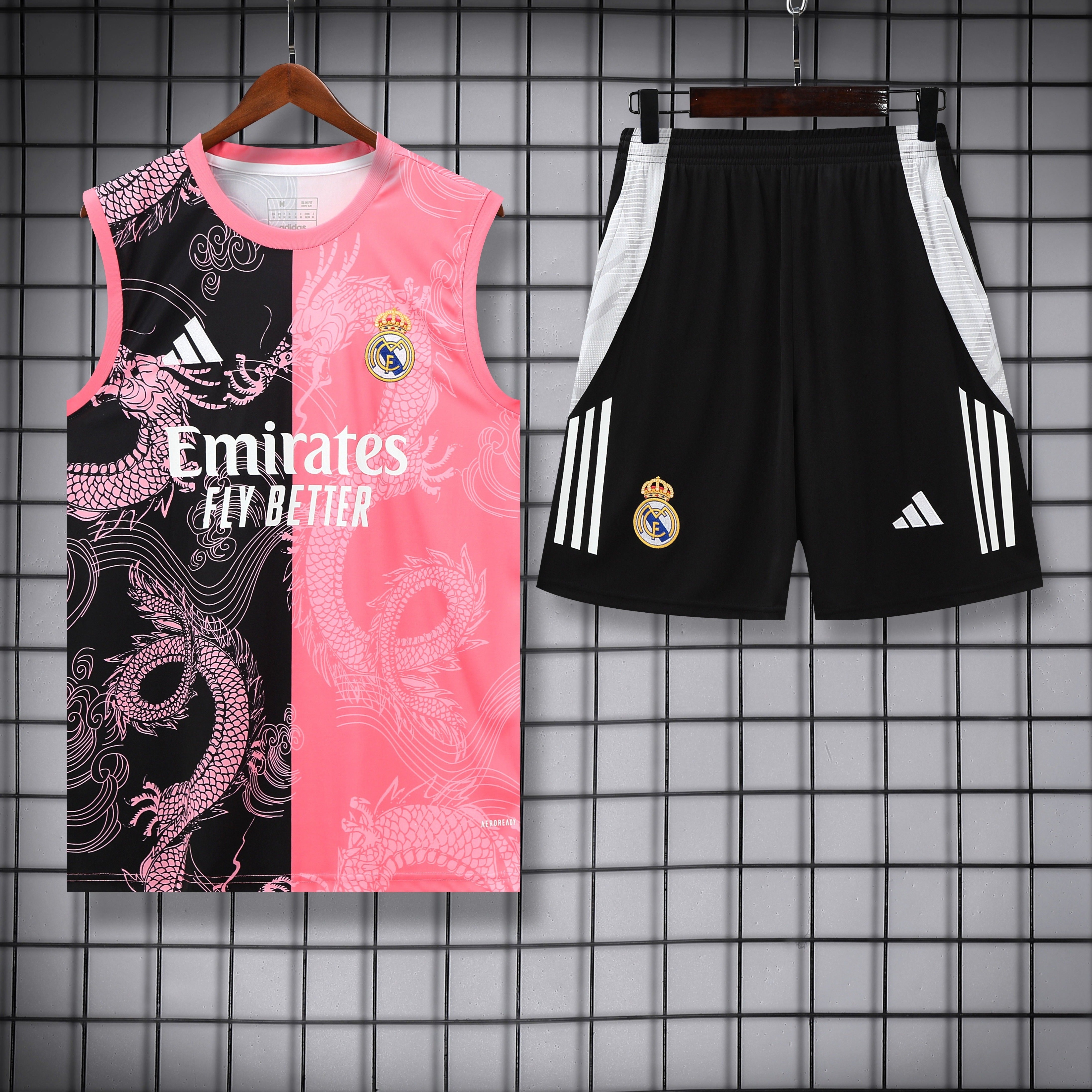 Real fantasy rosa completo con canottiera 2025/26